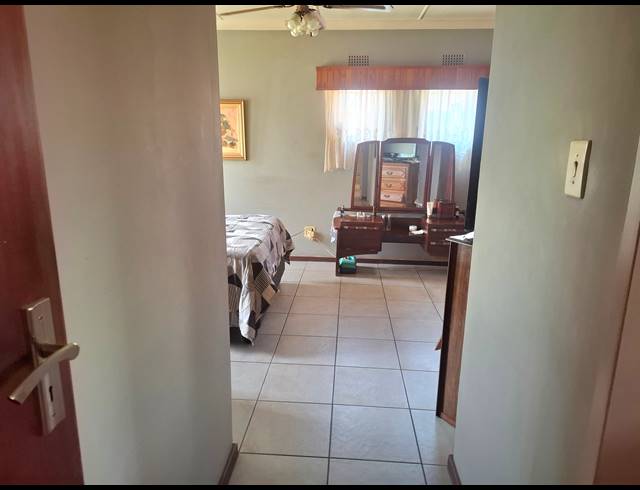 3 BEDROOM HOUSE FOR SALE IN GREENHILLS